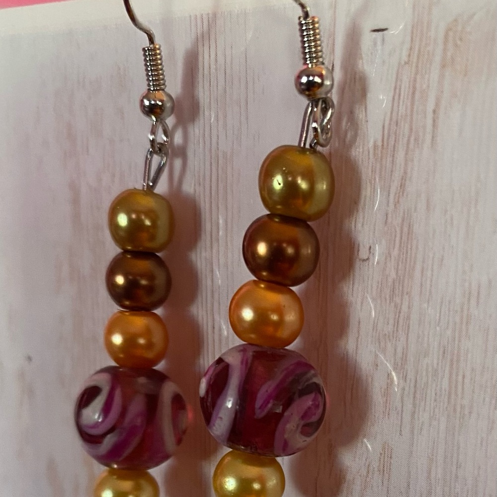 Earring - Picture 3 of 6